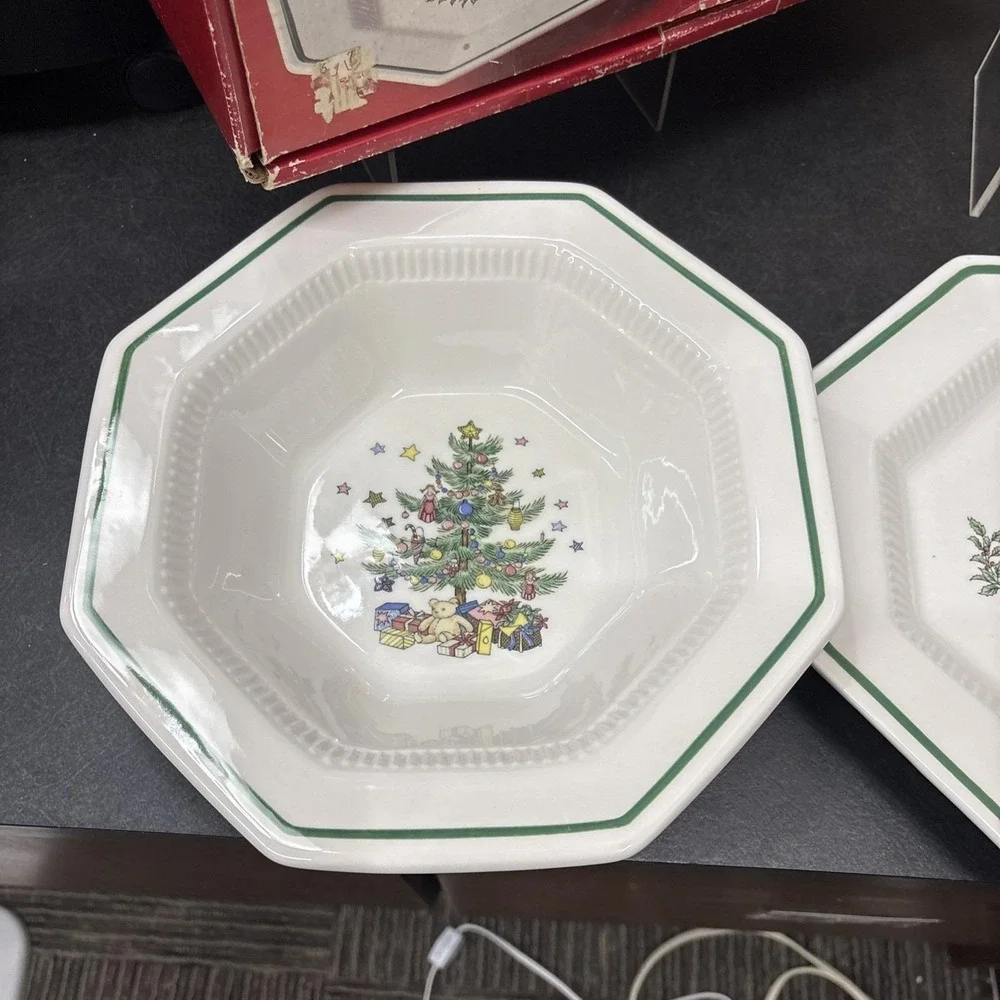 Nikko~Christmastime/Happy Holidays~5 pcs Completer Set~IOB